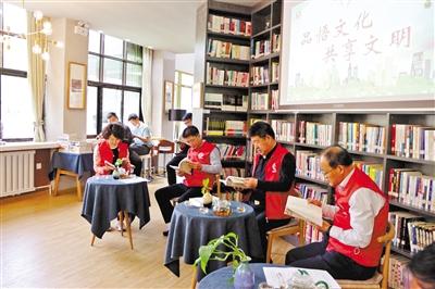 蘭州市人大常委會機關(guān)黨員開展進(jìn)社區(qū)共駐共建暨新時代文明實踐志愿服務(wù)示范活動