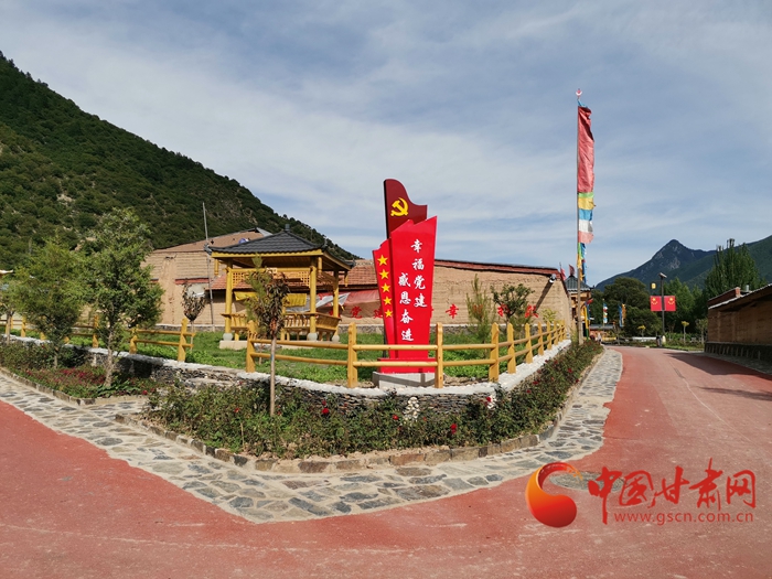 【蘭大新聞學(xué)子重走西北角】甘南迭部：村民吃上“文化飯”，搭上“旅游車”