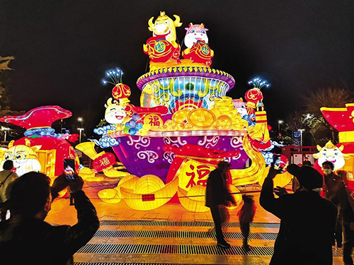 【網(wǎng)絡(luò)中國節(jié)·元宵】蘭州市城關(guān)區(qū)市民廣場(chǎng)彩燈靚