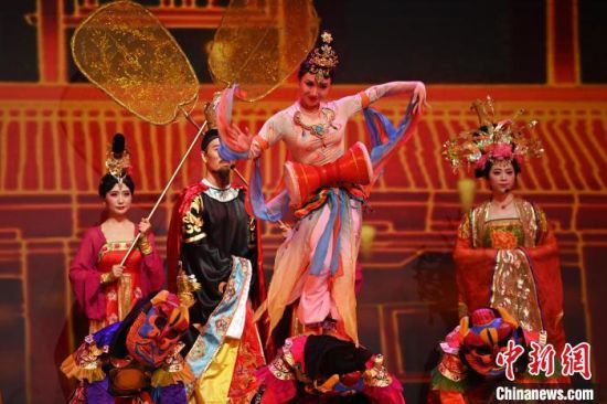 2023年第六屆敦煌文博會期間，系列演藝上演。(資料圖)李亞龍 攝